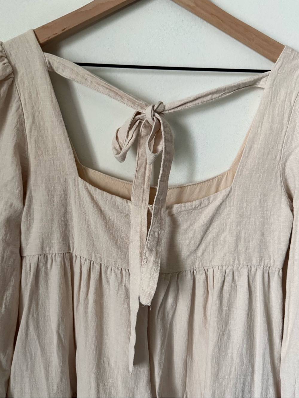Jacqui E Cream Tiered Midi Dress - Picture 7 of 11